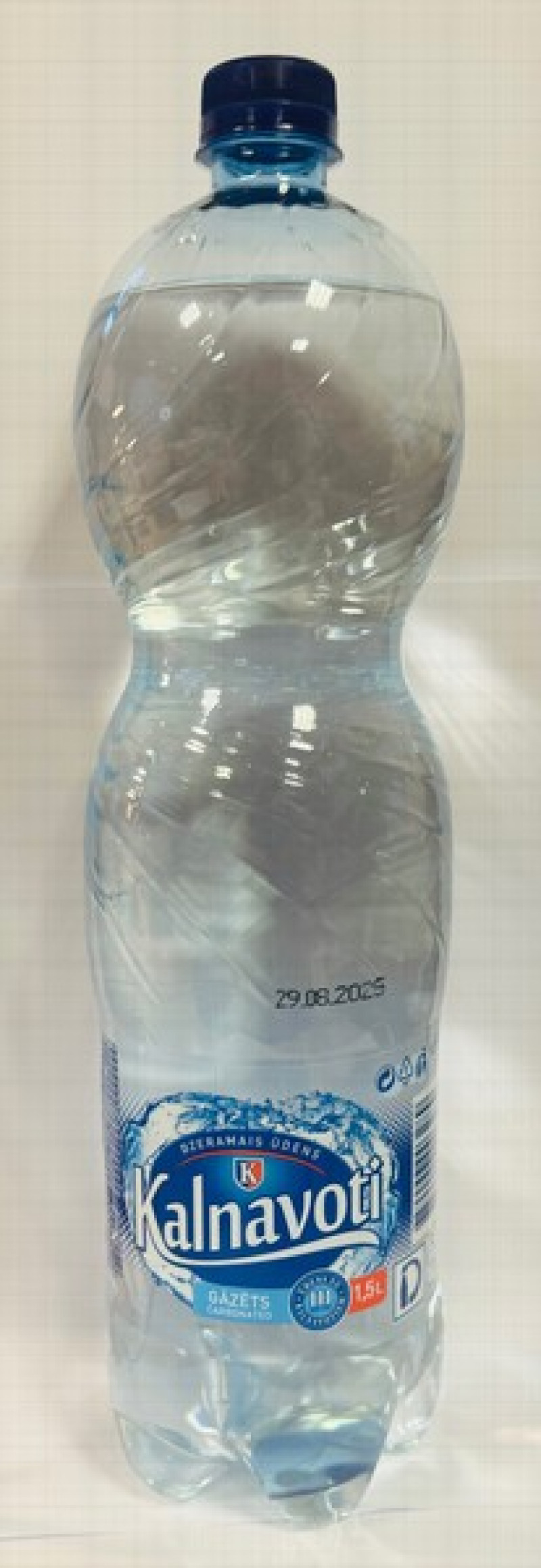 Dzēramais ūdens Kalnavoti 1.5l gāzēts 1/6  (17.09.26) DEPOZĪTA maksa 0.10 eiro Latvija
