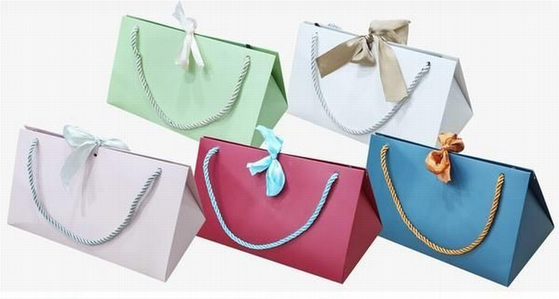 Dāvanu maiss-kaste 15.5x27x11.5cm asort