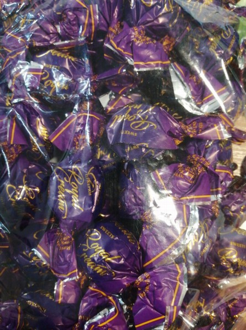 Šokolādes konfektes Royal Cream 1kg 1/4(09.07.26)Ukraina