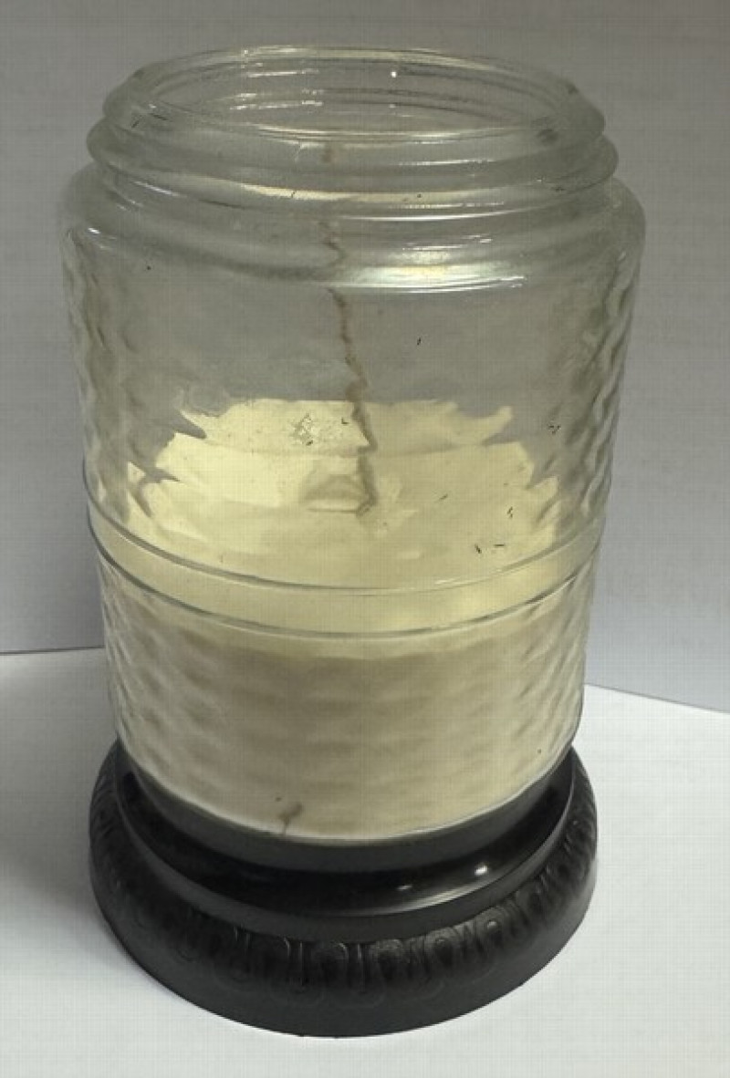 Sveces kapu stikla balta (26h) 17cm 1/16