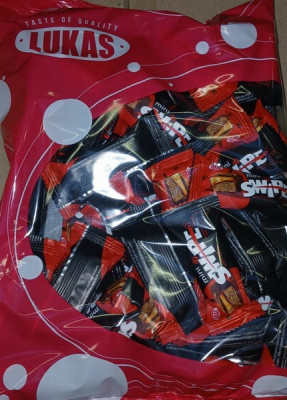 Šokolādes konfektes Swipe ar nugas un īrisa pildījumu 1kg 1/8(05.09.26)Ukraina