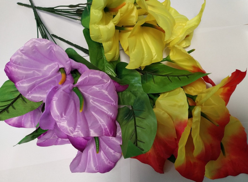 Mākslīgie ziedi- kallu pušķis dzeltens, oranžs vai violets 