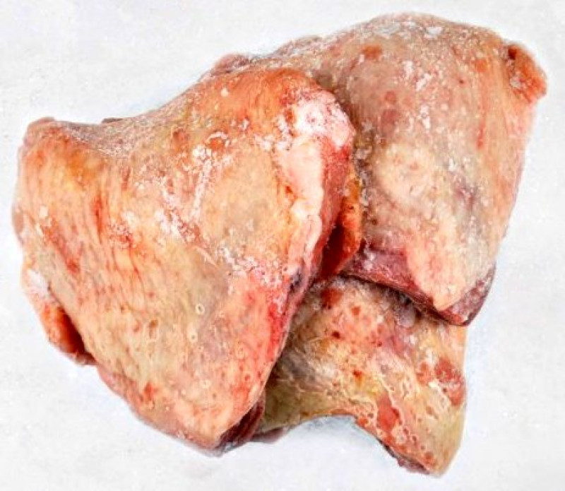 Broileru šķiņķīši bez muguru saldēti sausie (5*3kg) 15kg